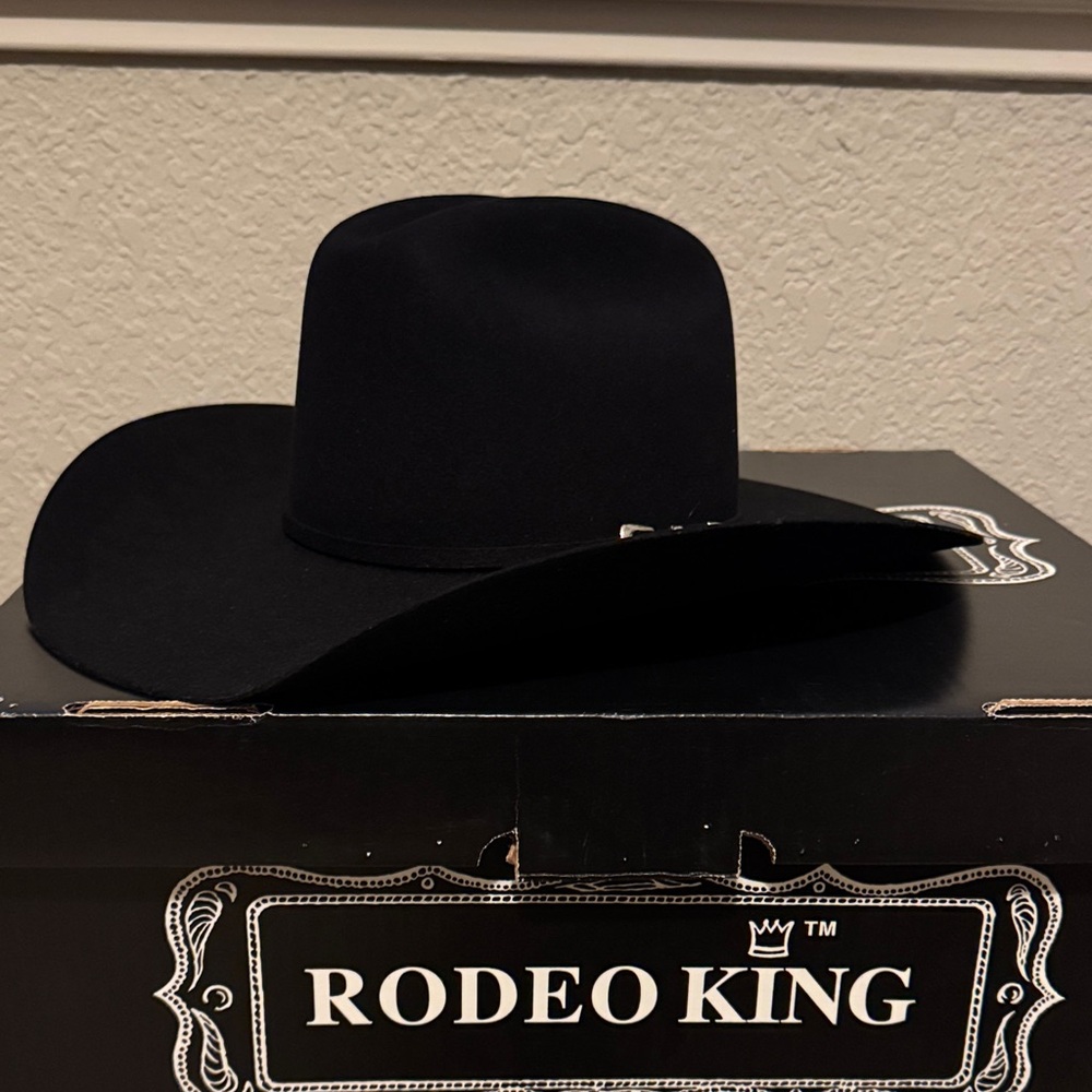 Rodeo King Black Cowboy Hat black felt 6 7/8